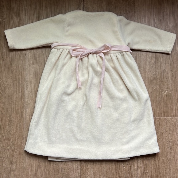 Marie Chantal Toddler Girl Robe in Cream Size 2T - Picture 7 of 16